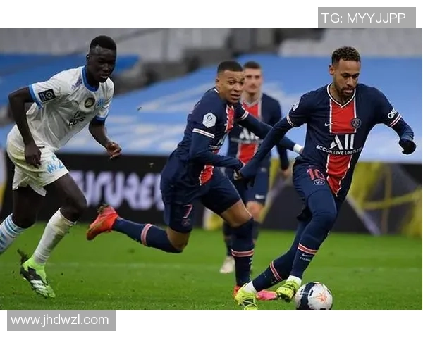 克莱蒙与巴黎FC对决前瞻分析及双方近期状态评估 克莱蒙与巴黎FC对决前瞻分析及双方近期状态评估