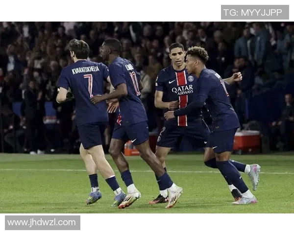 安格斯与巴黎圣日耳曼的精彩对决谁能笑到最后揭晓赛场风云变幻 安格斯与巴黎圣日耳曼的精彩对决谁能笑到最后揭晓赛场风云变幻